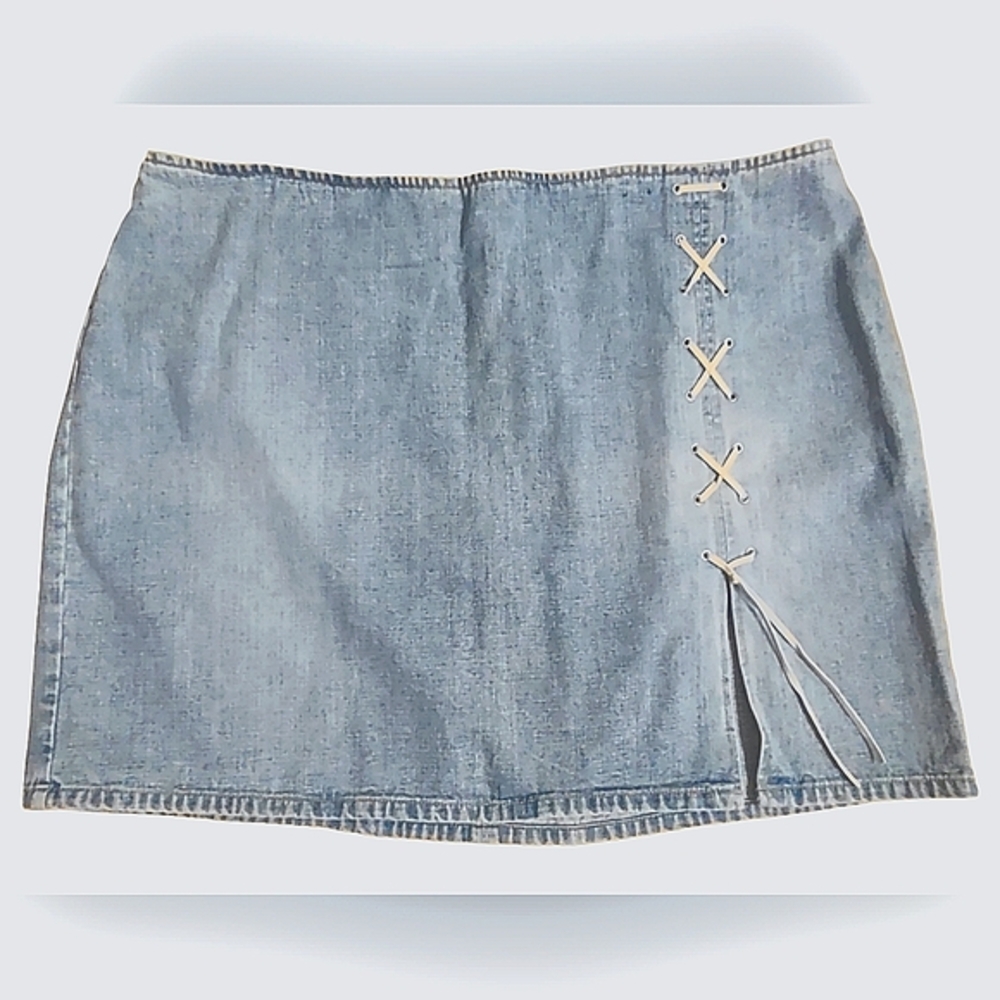 Vintage Venezia Jeans Denim Blue Skirt with Lace-Up Detail 24